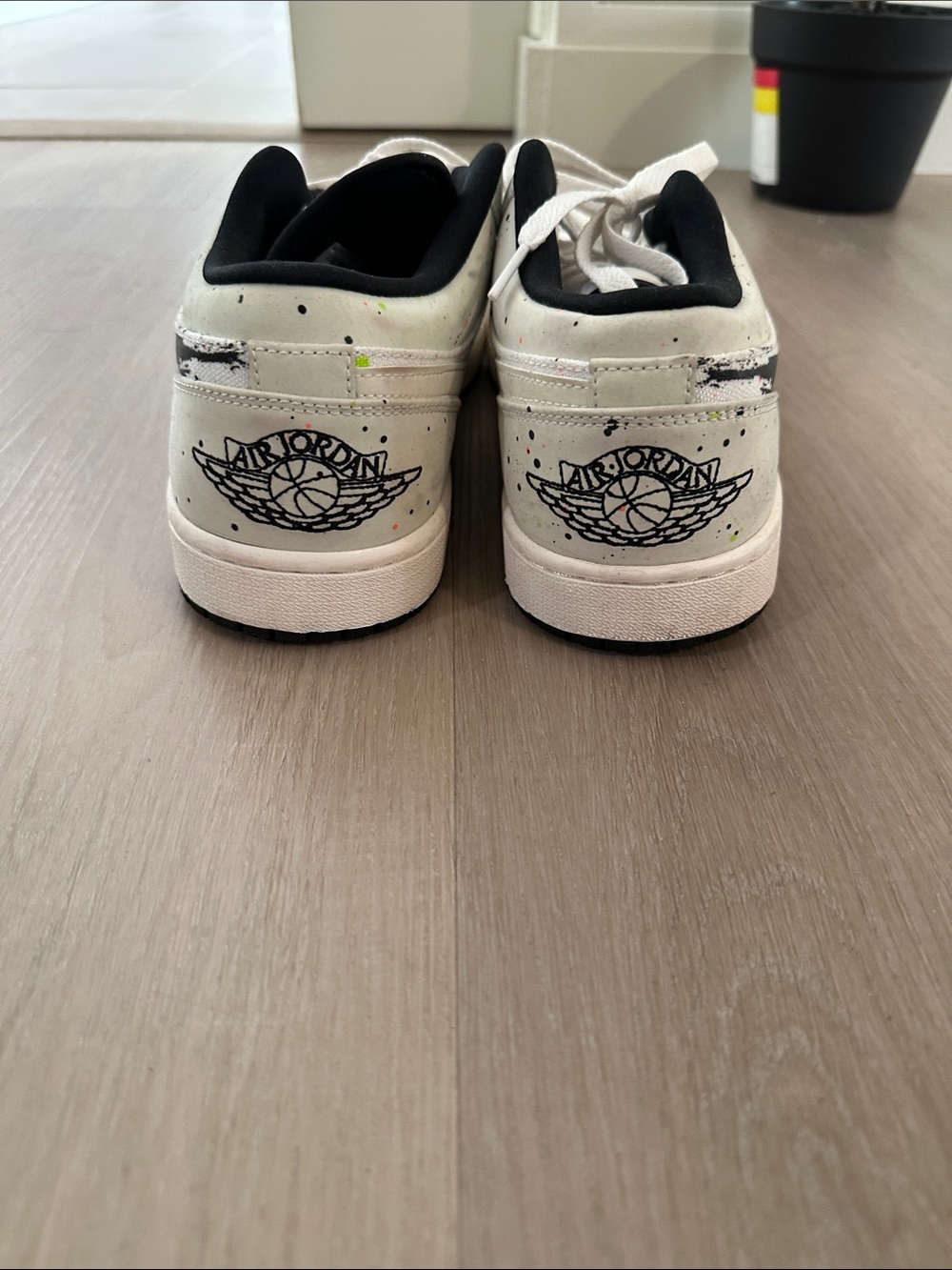 Jordan Men’s Low-Top Sneakers in White, Black, Cream with Paint Splatter - Picture 3 of 4